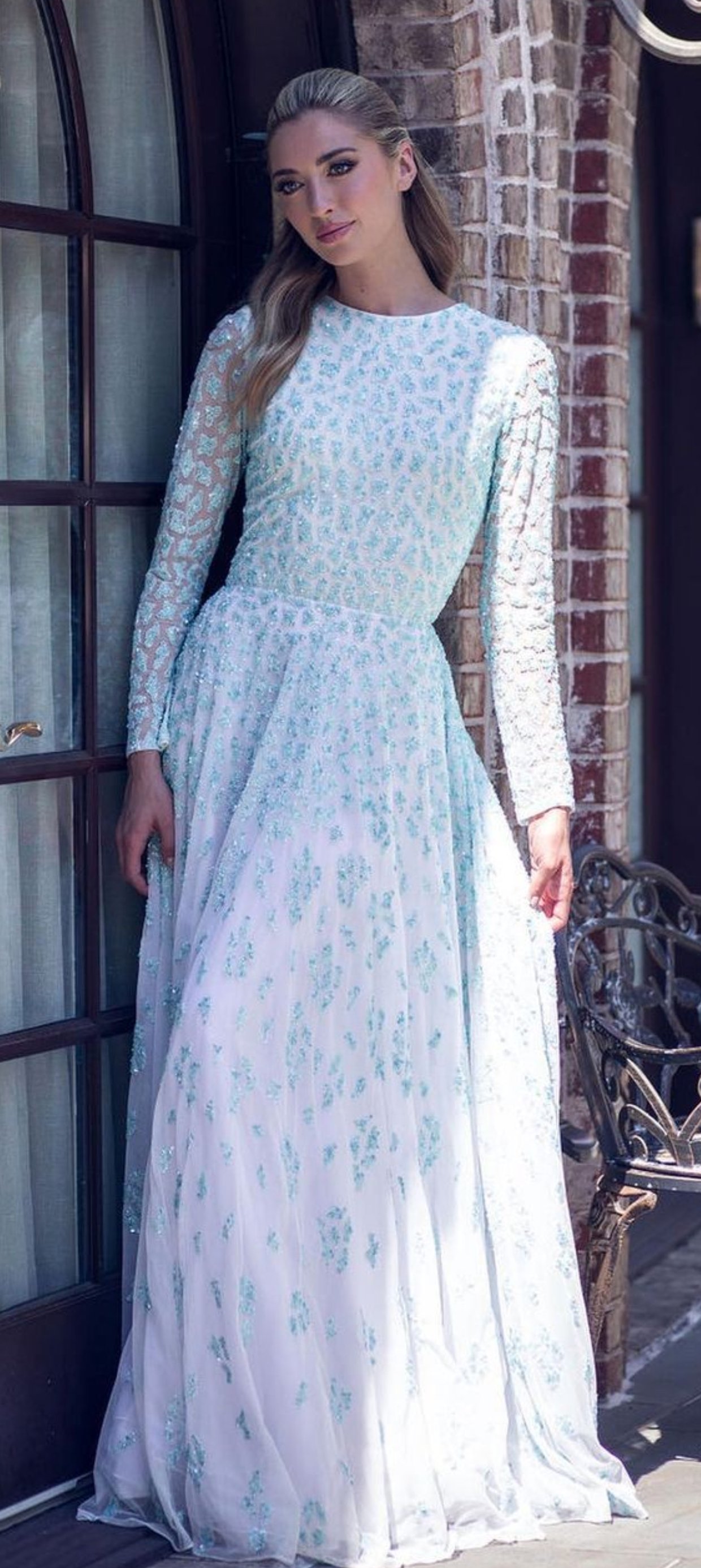 BG-GOWN-077