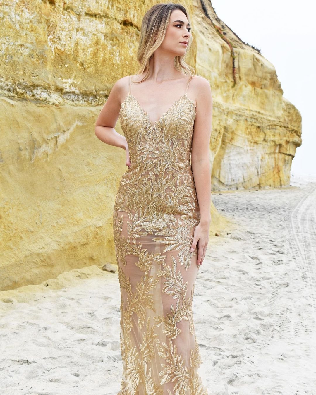 BG-GOWN-200