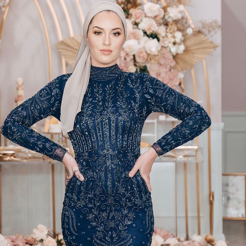 BG-GOWN-220